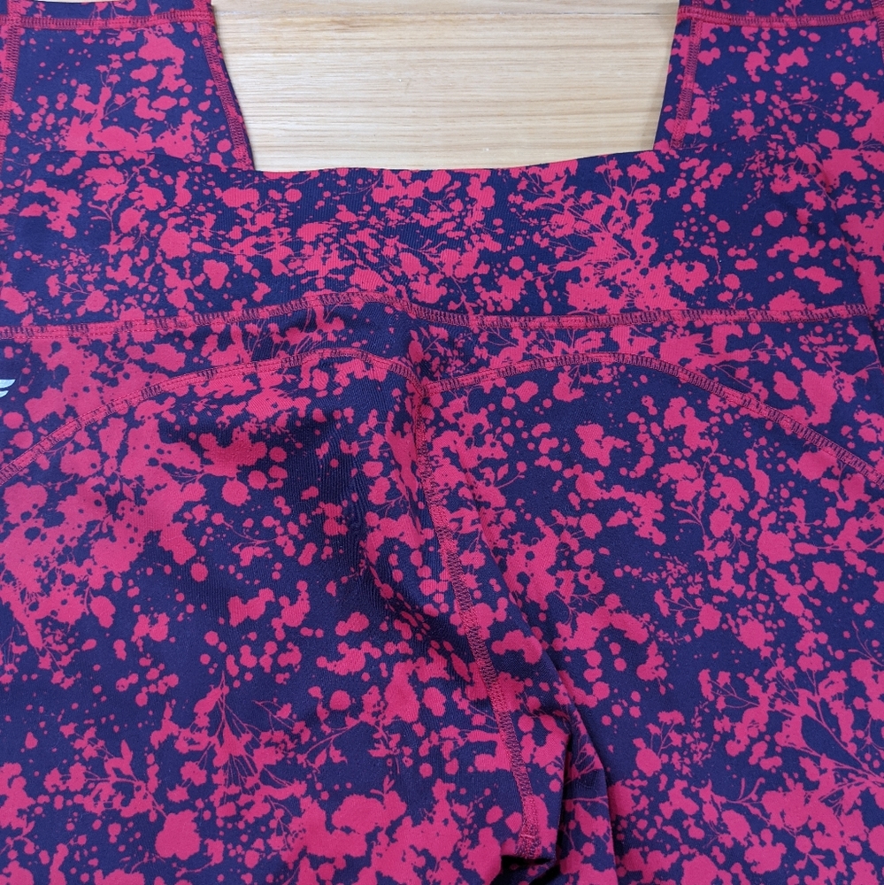 Pure Luxe by Fabletics 3/4 length leggings